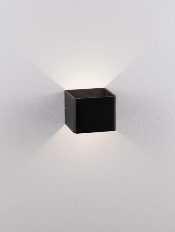 Nástenné svietidlá - Novaluce Designové nástěnné svítidlo Epic A černé
